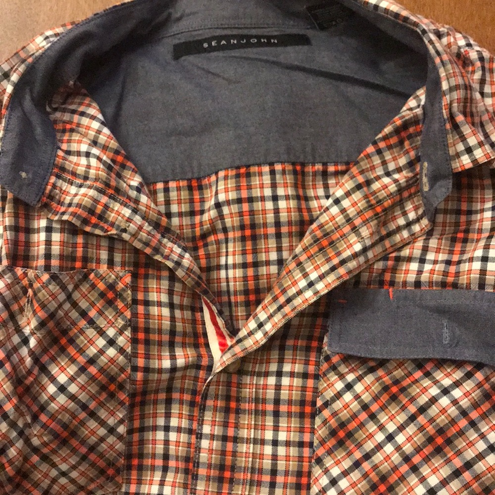 Short sleeve button down shirt.